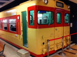 電車、横川