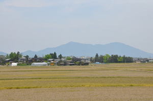 弥彦山と蒲原平野