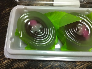 金魚が入った水菓子