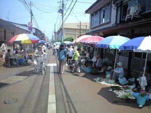 久々の朝市