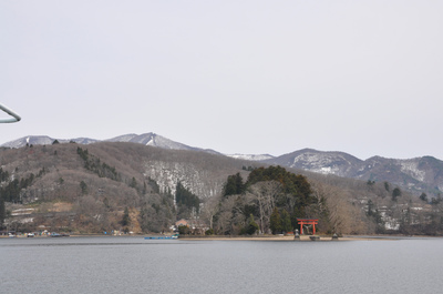 春の野尻湖