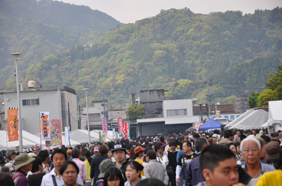 用宗漁港祭り