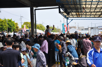 用宗漁港祭り