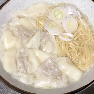 ワンタン麺