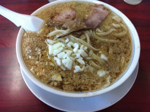 杭州飯店、背脂ラーメン